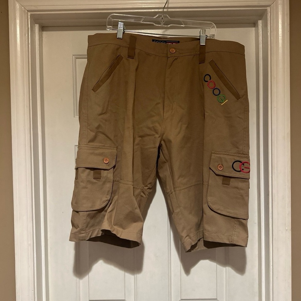 COOGI Australia (Google Themed Logo) Cargo Tan Shorts Men’s Size 40